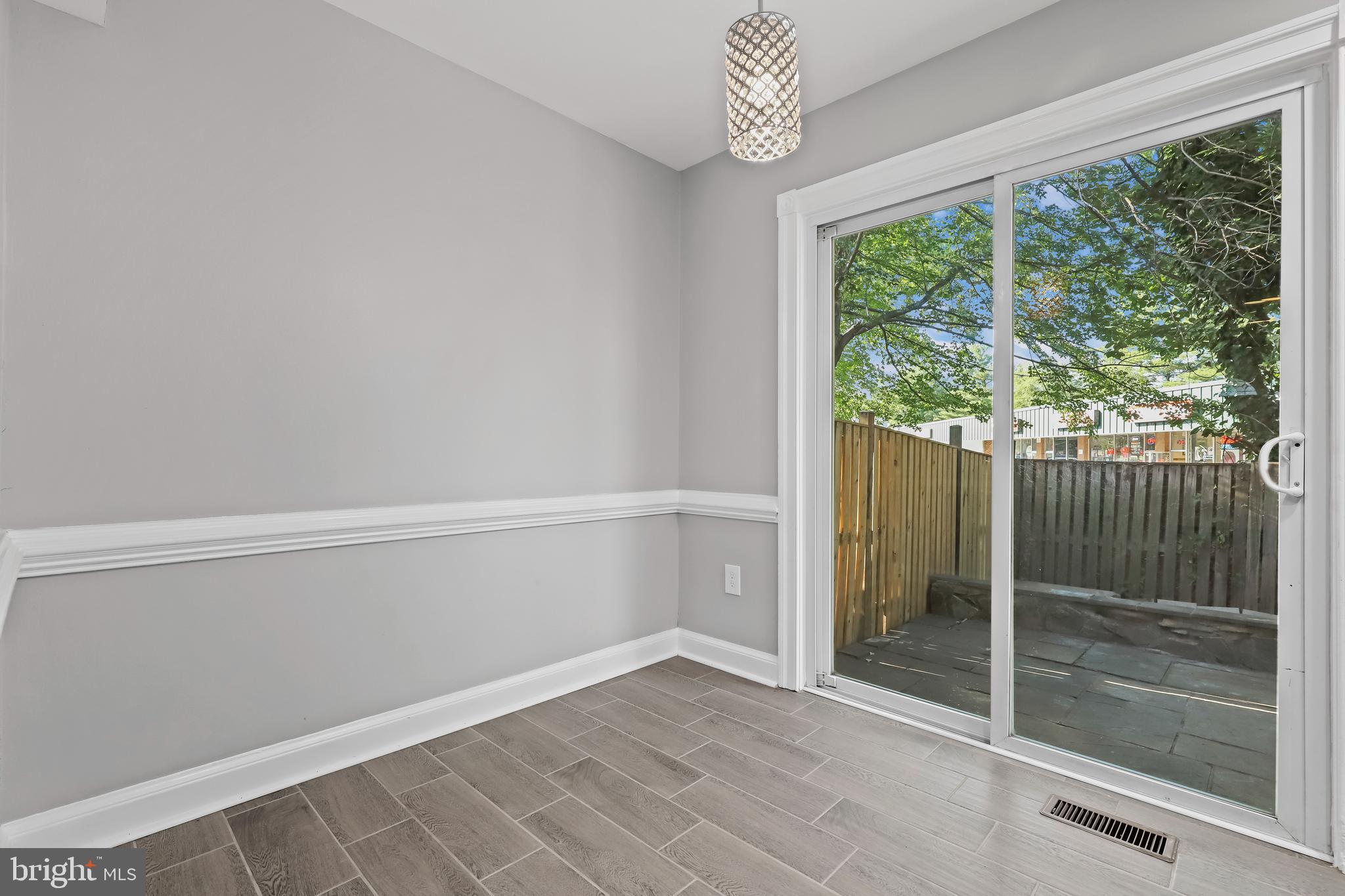 SUGARLAND RUN - Residential