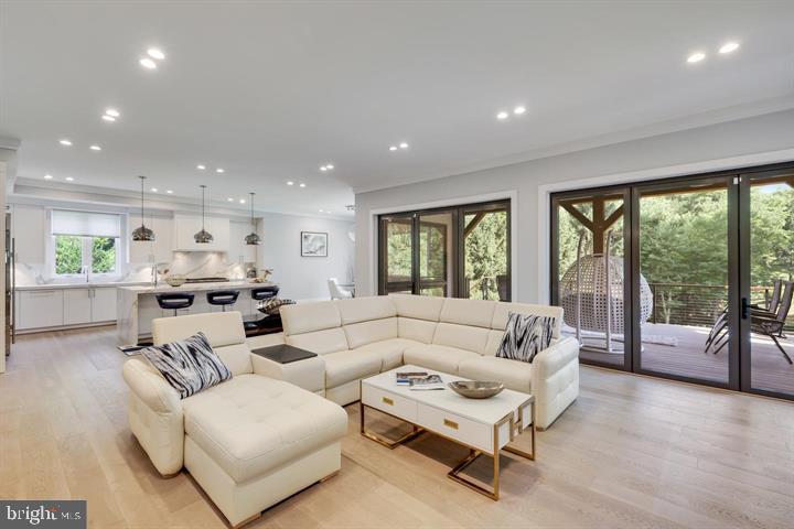 BEAU RIDGE - Residential