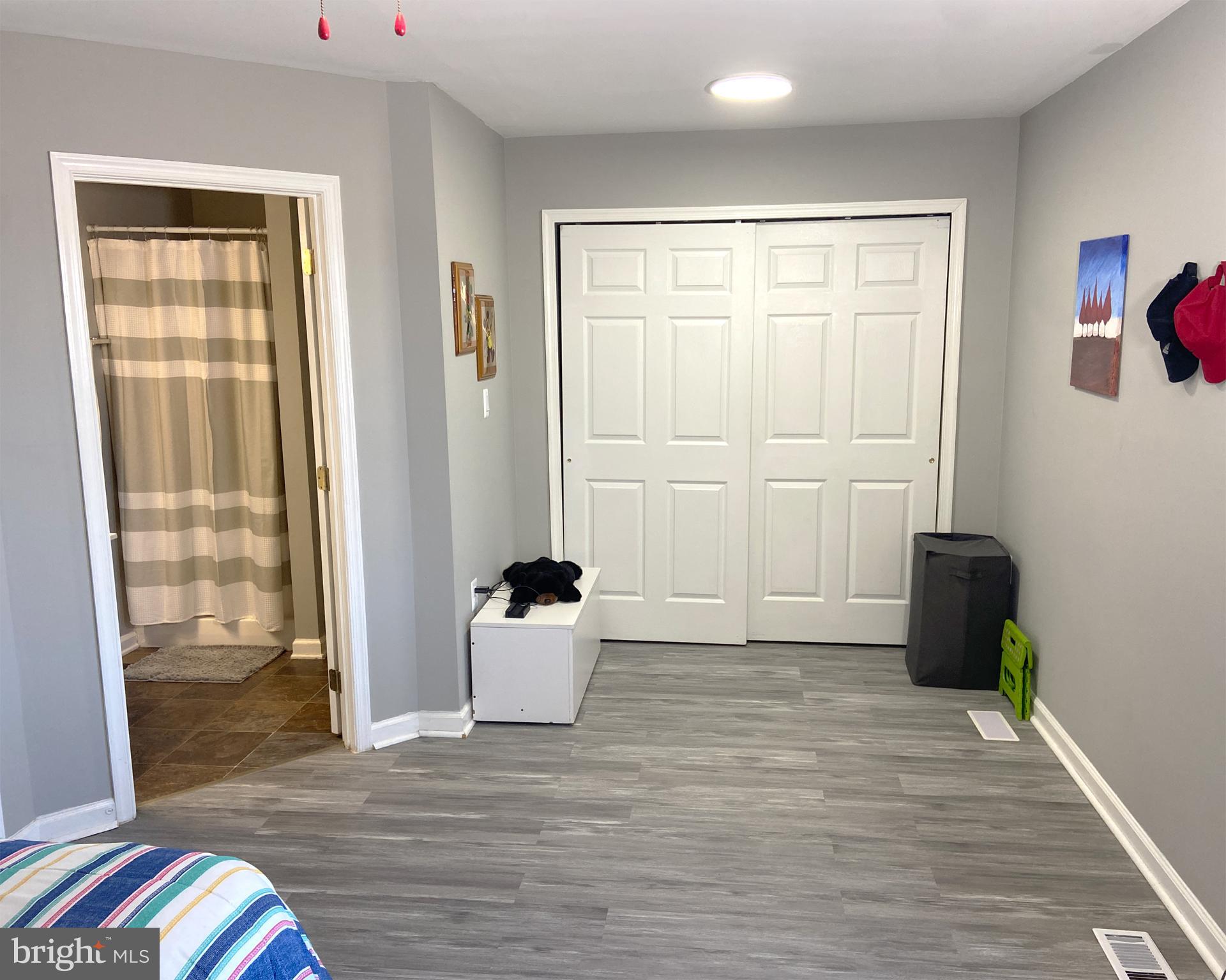 BRIAR RUN - Residential Lease