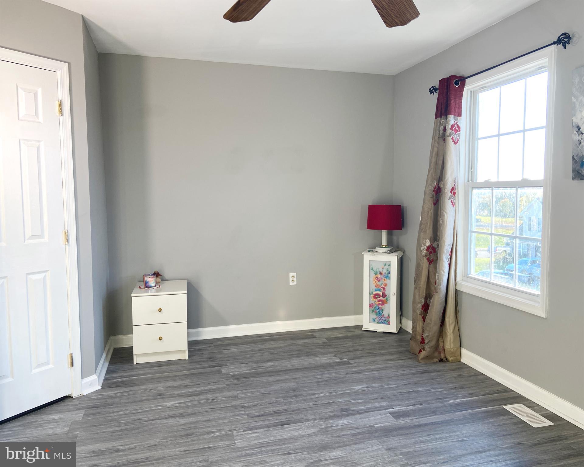 BRIAR RUN - Residential Lease