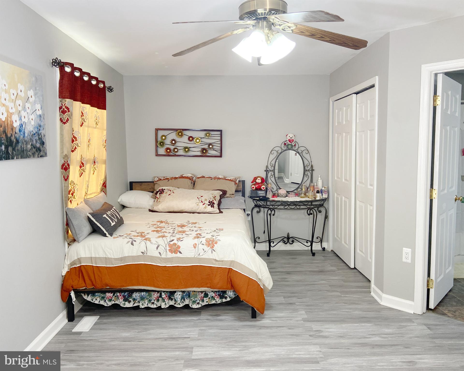 BRIAR RUN - Residential Lease