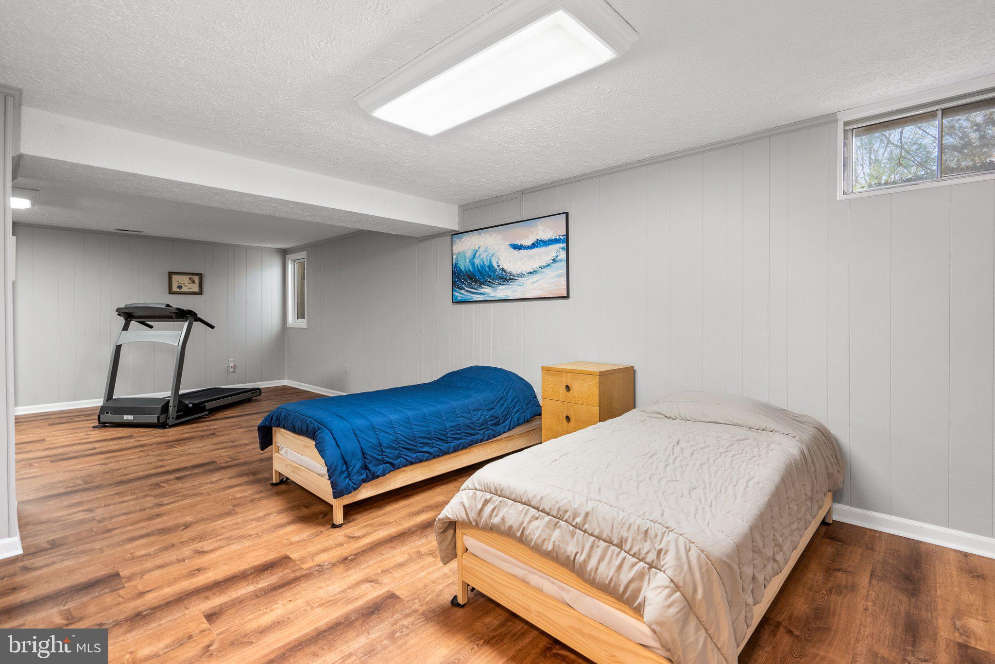 GRANBY WOODS - Residential