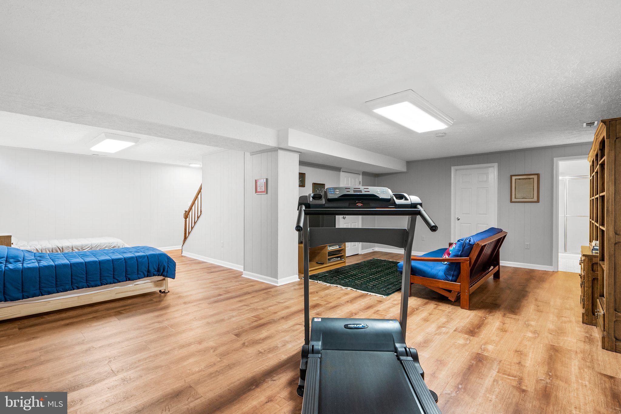 GRANBY WOODS - Residential