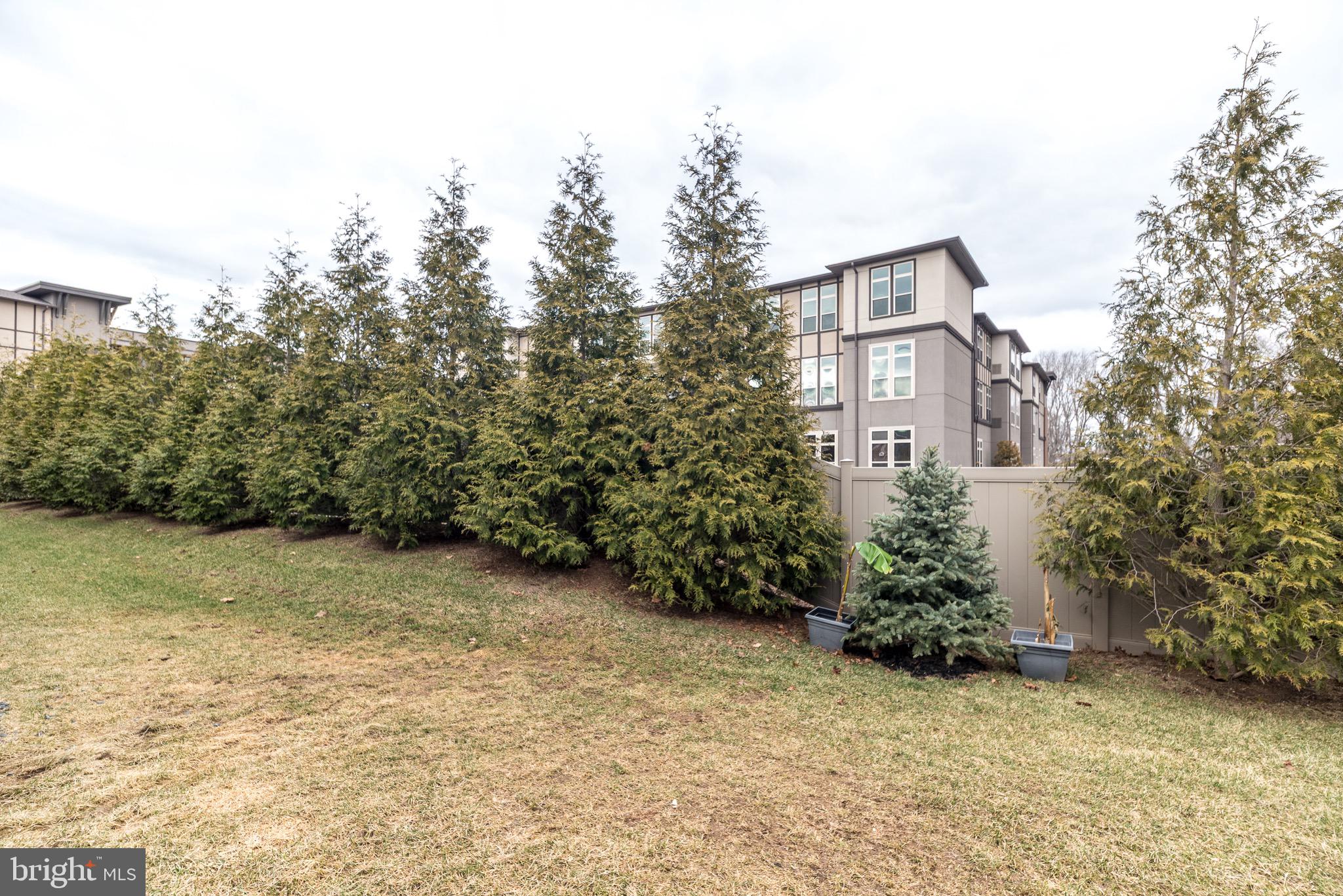 ROSE POINTE - Residential