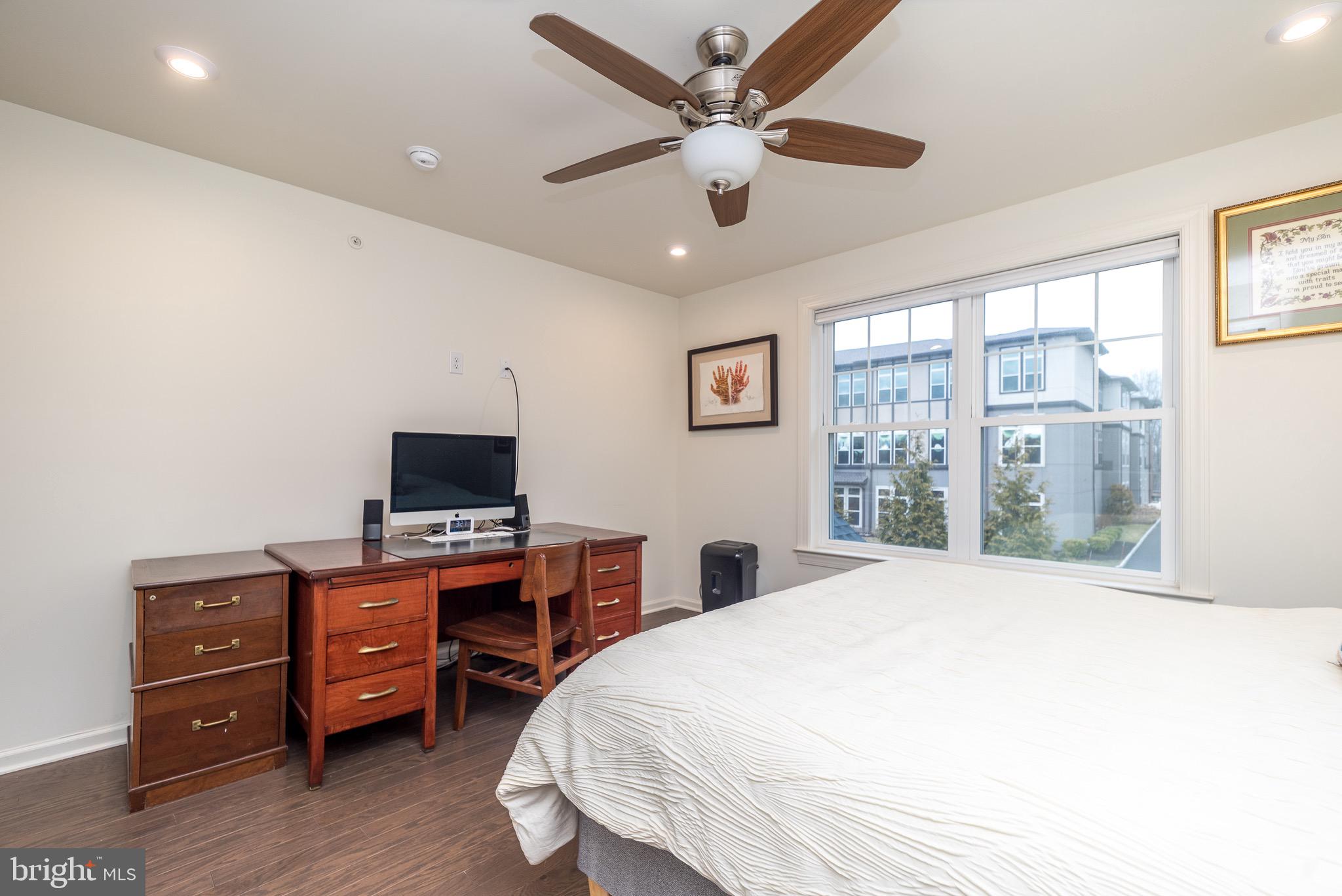 ROSE POINTE - Residential