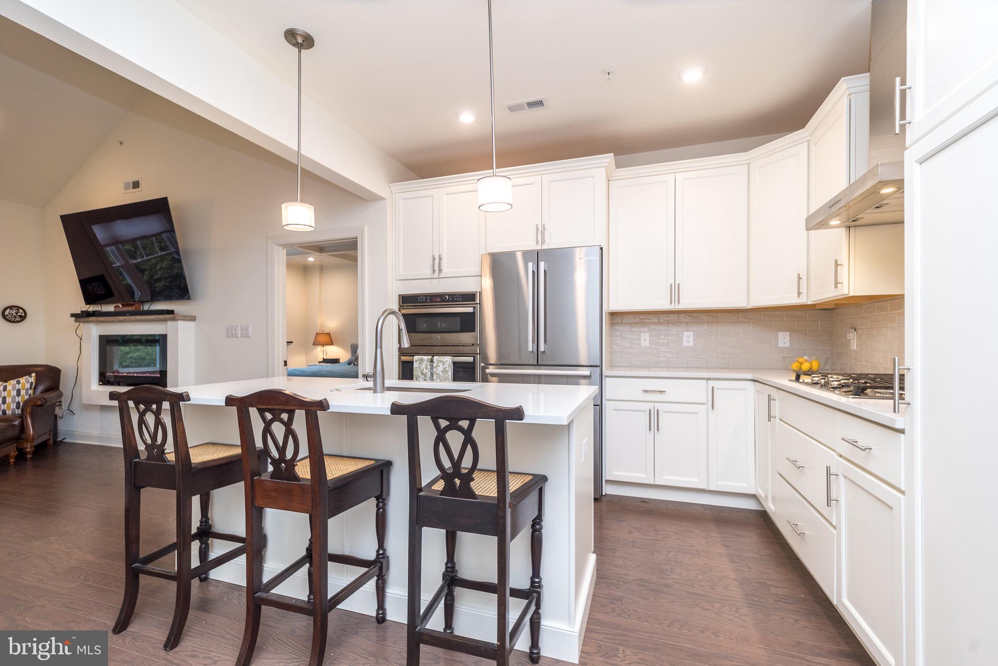 ROSE POINTE - Residential