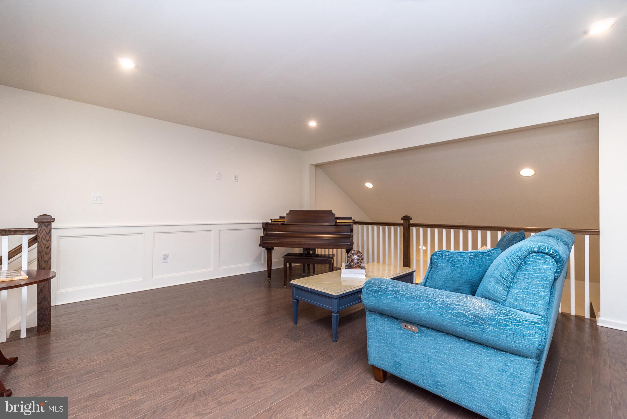 ROSE POINTE - Residential