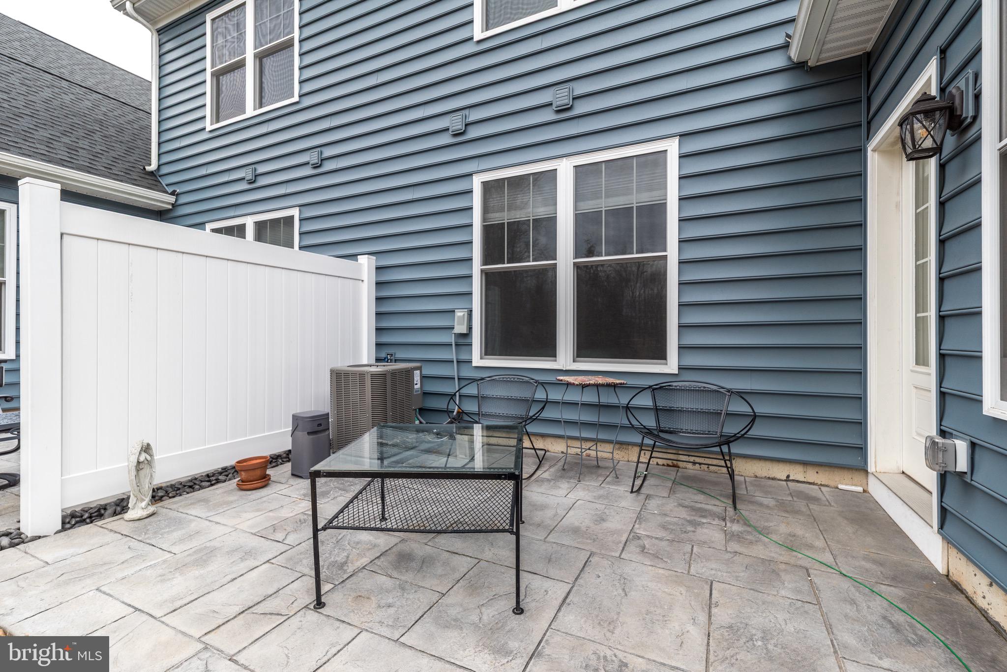 ROSE POINTE - Residential