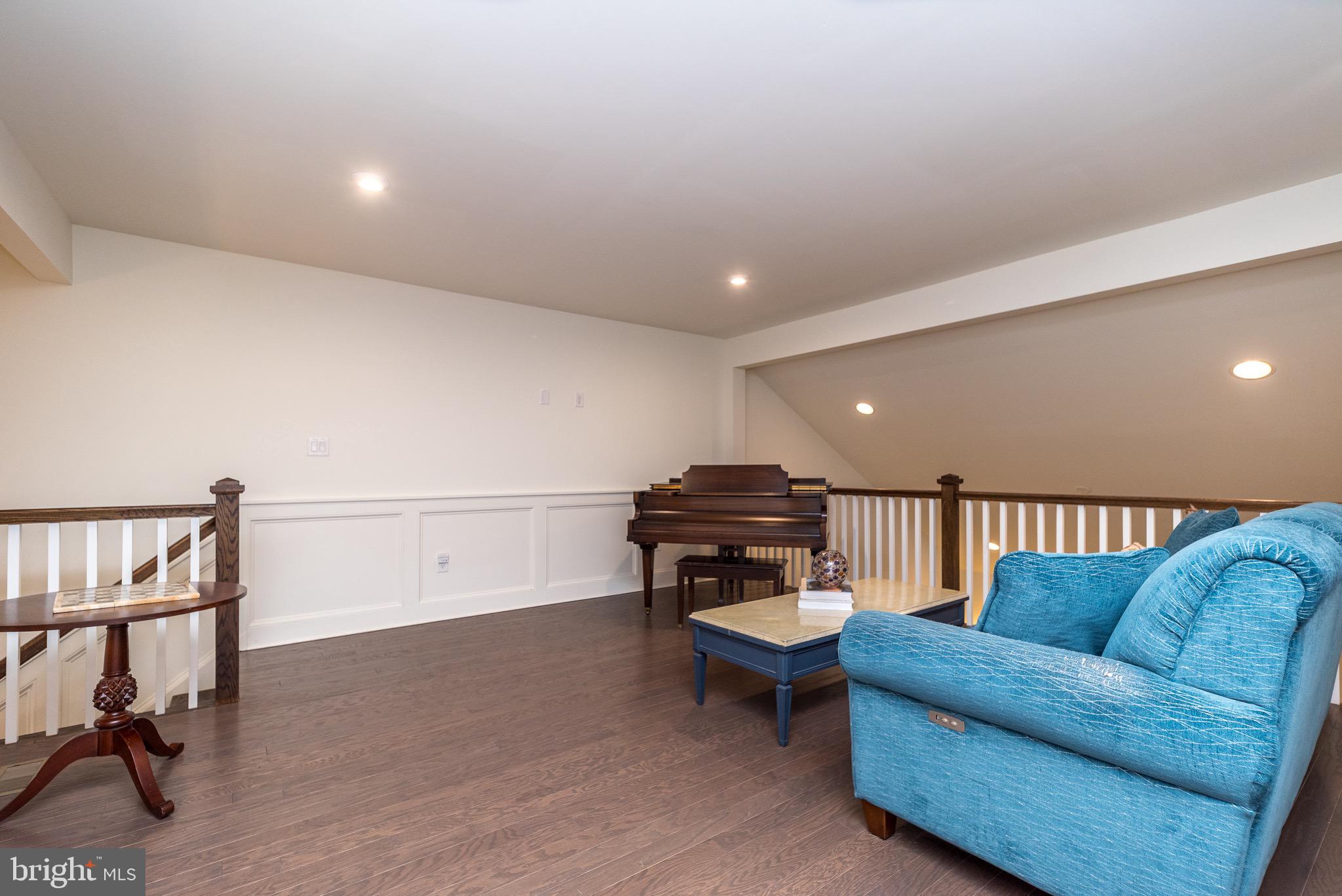 ROSE POINTE - Residential