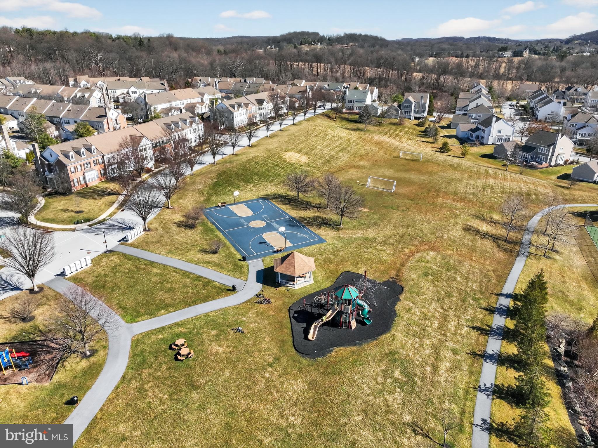 WINDSOR RIDGE - Residential