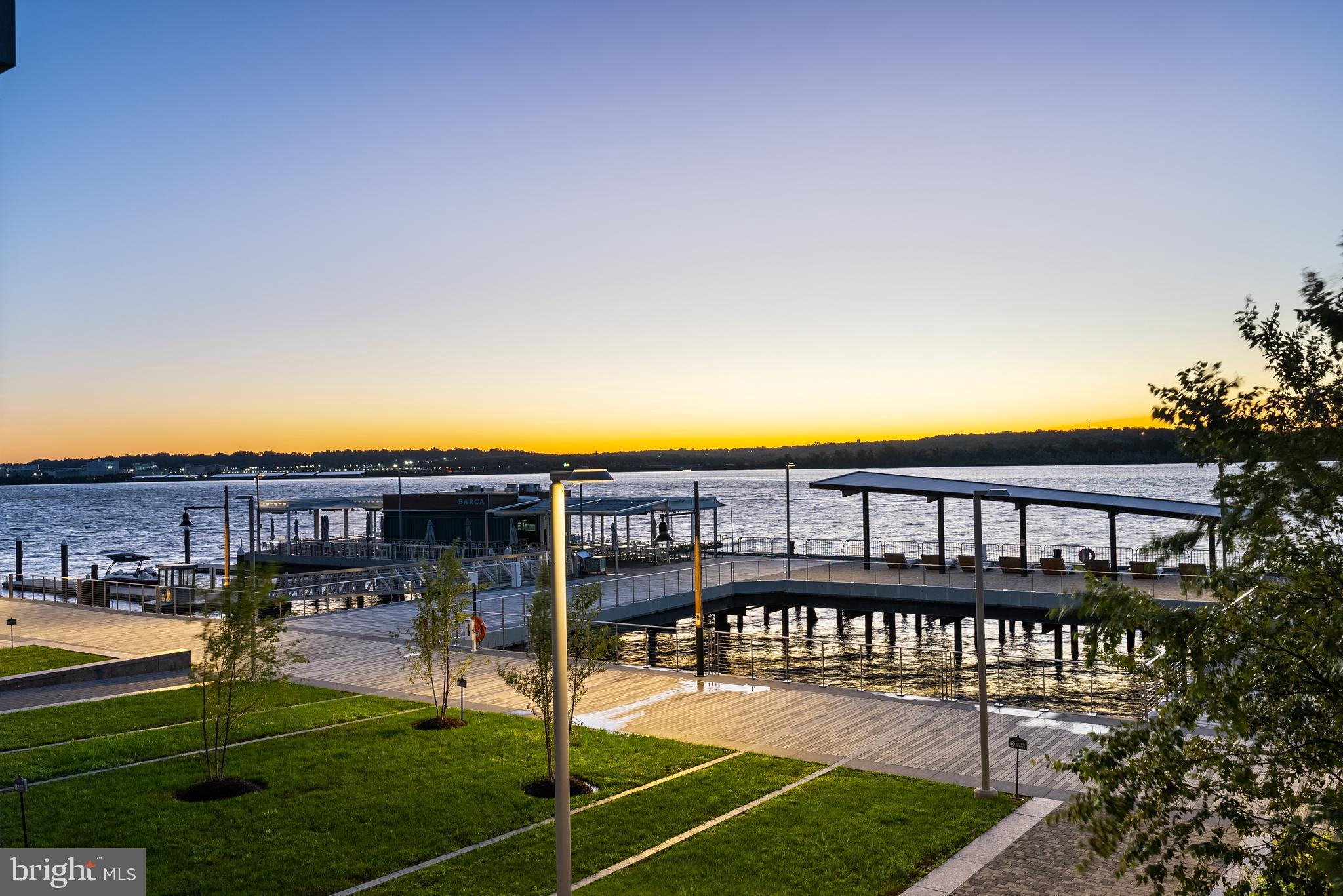 ROBINSON LANDING - Residential