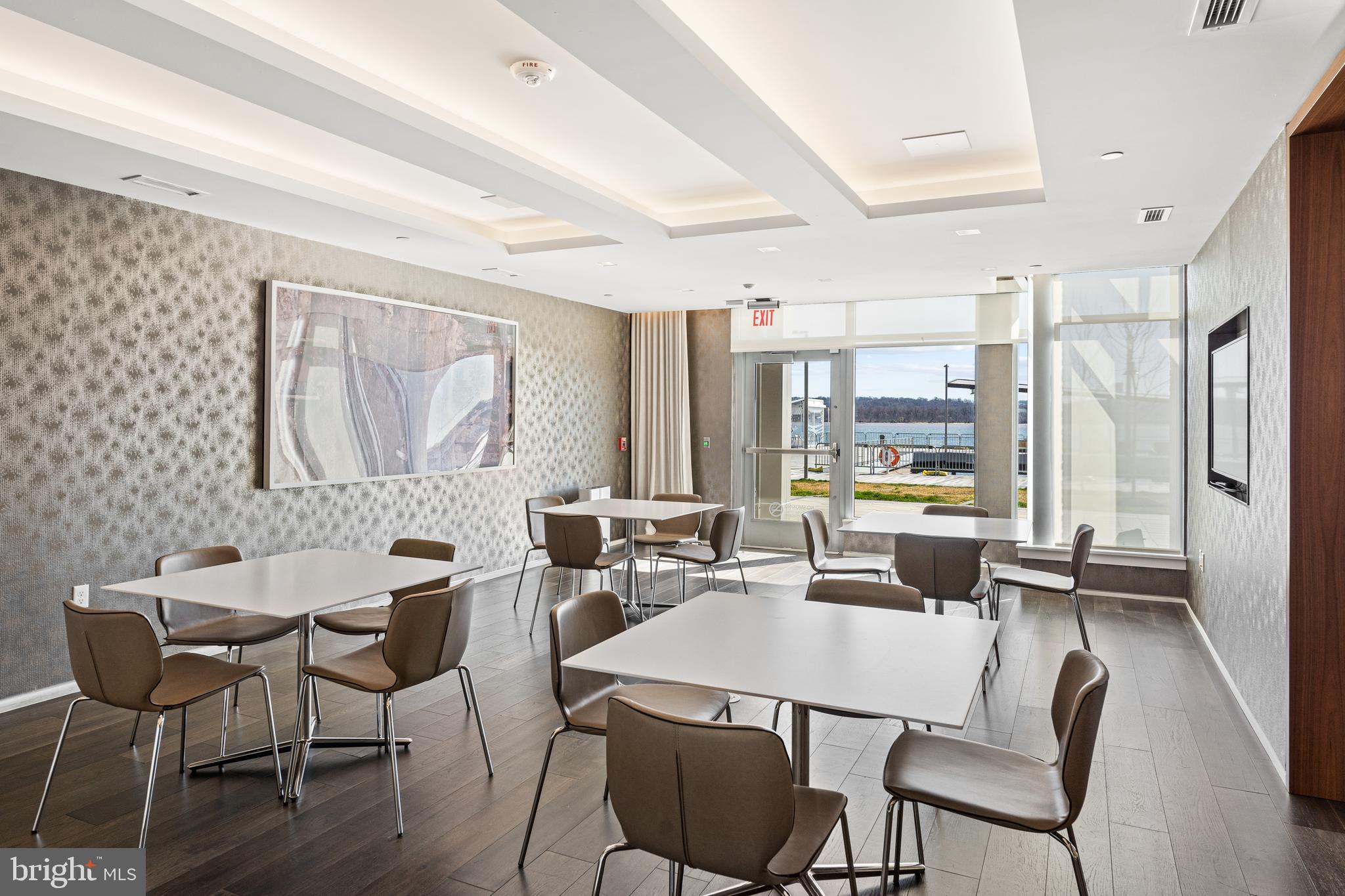 ROBINSON LANDING - Residential