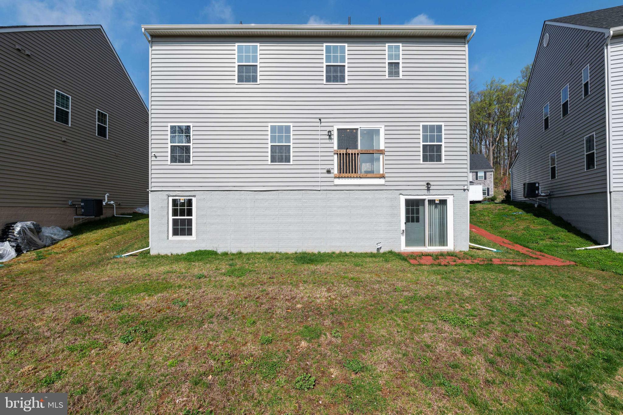 FIELDCREST - Residential