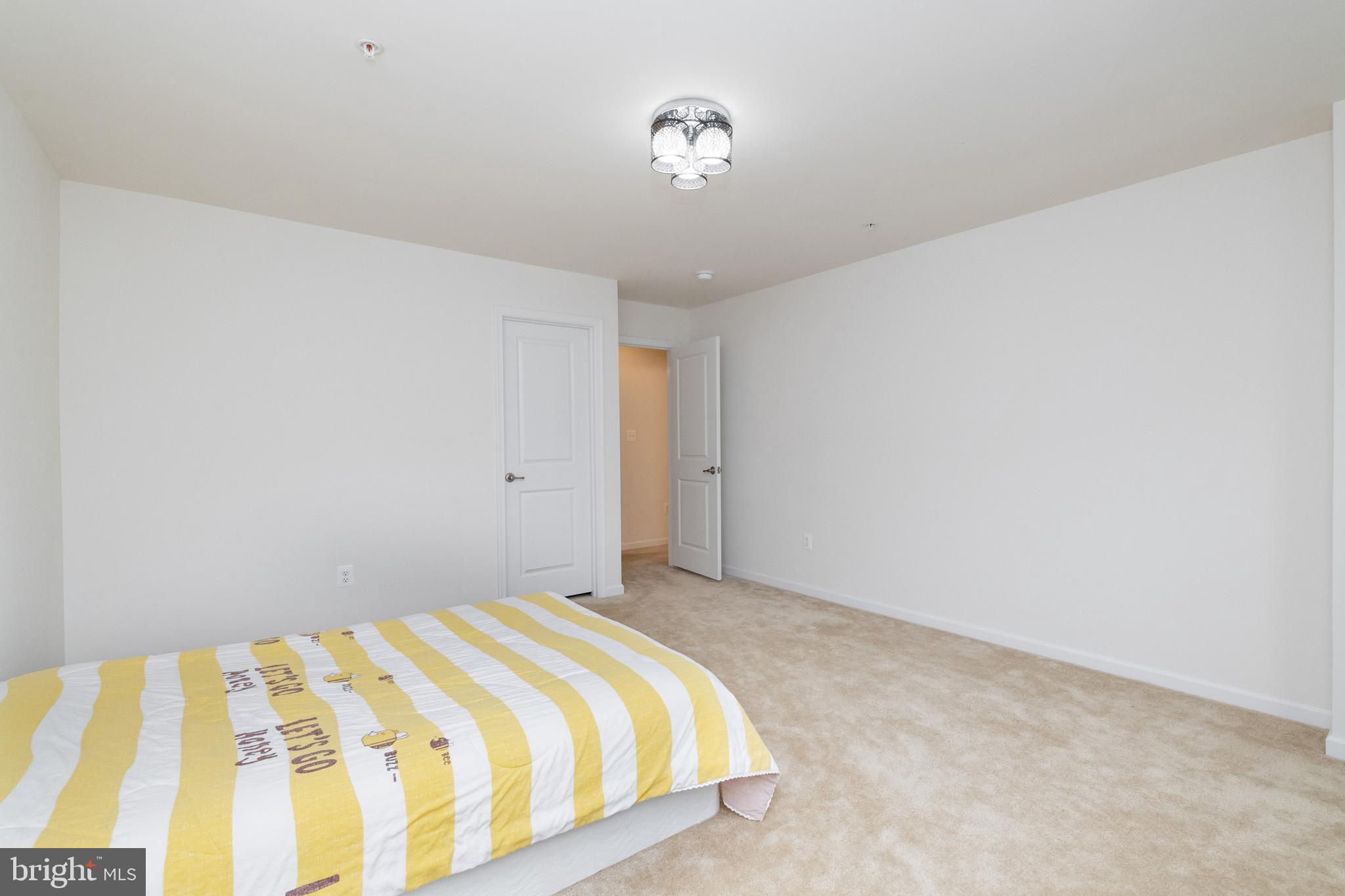 FIELDCREST - Residential