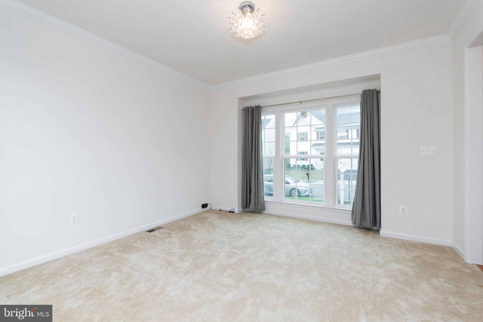 FIELDCREST - Residential