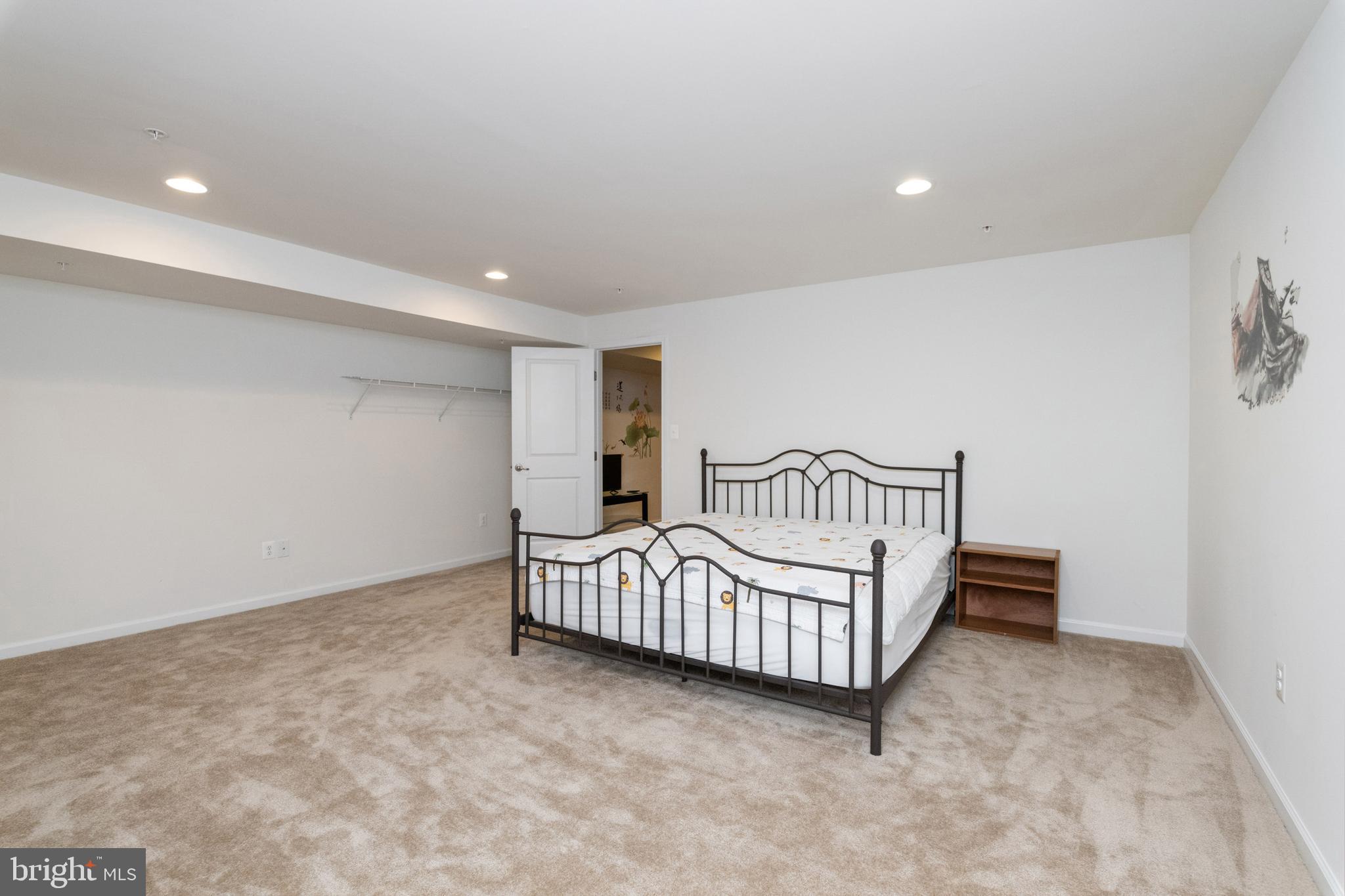 FIELDCREST - Residential