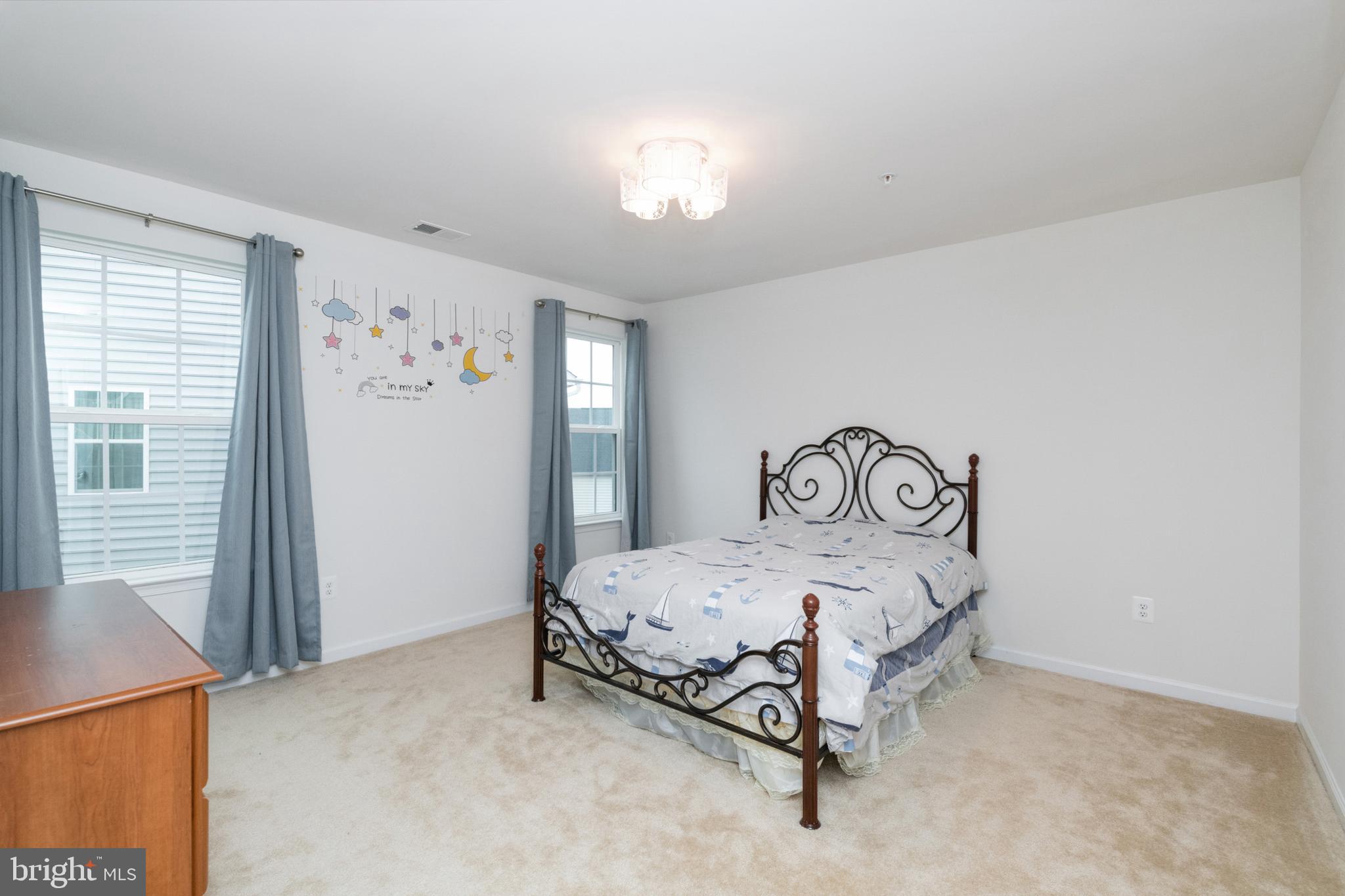 FIELDCREST - Residential