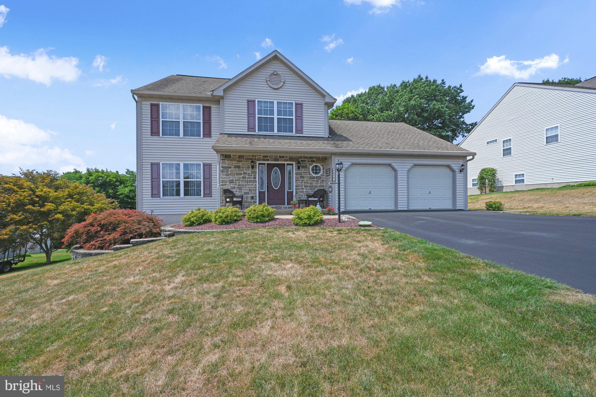 CHESTNUT HILL - Residential