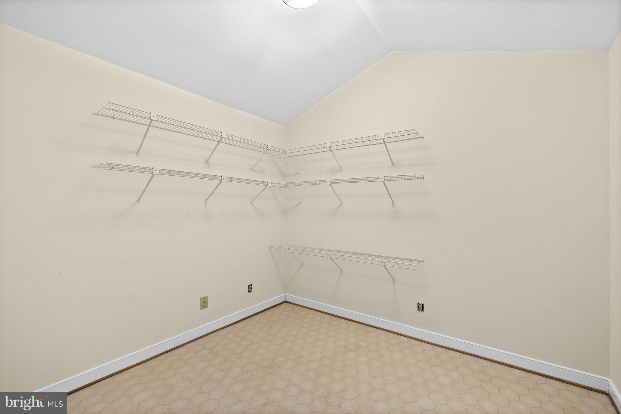 SUMMERLAKE - Residential