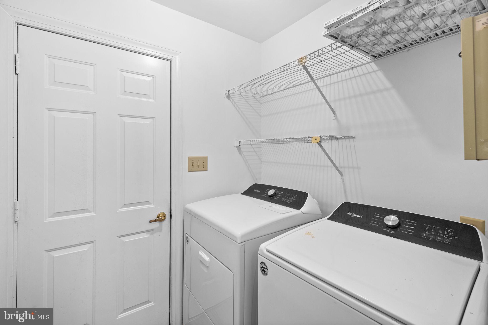 SUMMERLAKE - Residential