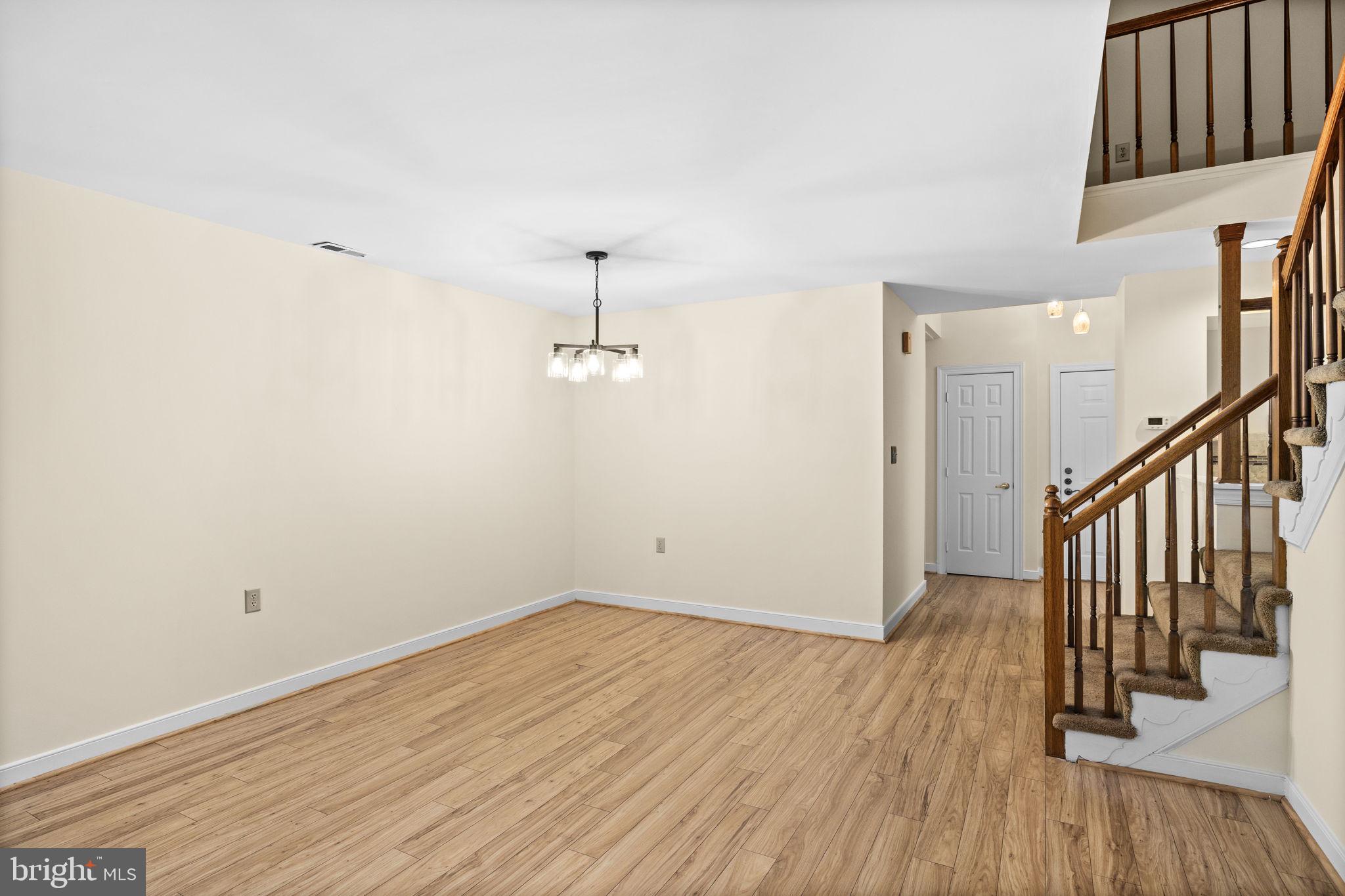 SUMMERLAKE - Residential