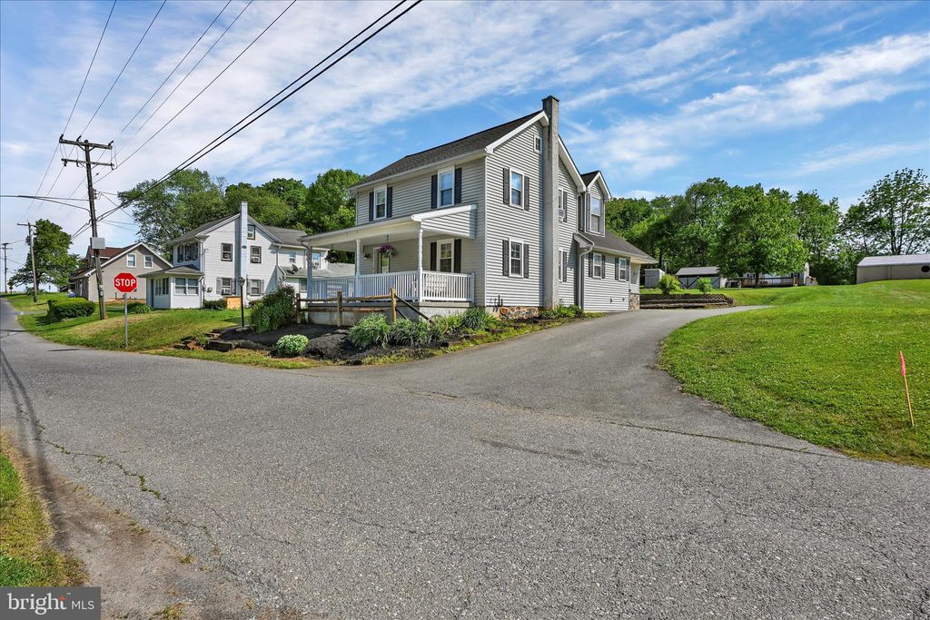 Photo of 102 Shumaker Road, BAINBRIDGE, PA 17502 (MLS # PALA2087520)