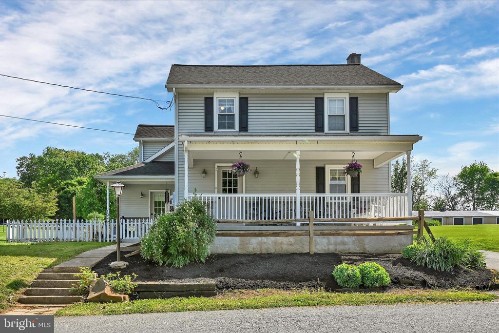 Photo of 102 Shumaker Road, BAINBRIDGE, PA 17502 (MLS # PALA2087520)