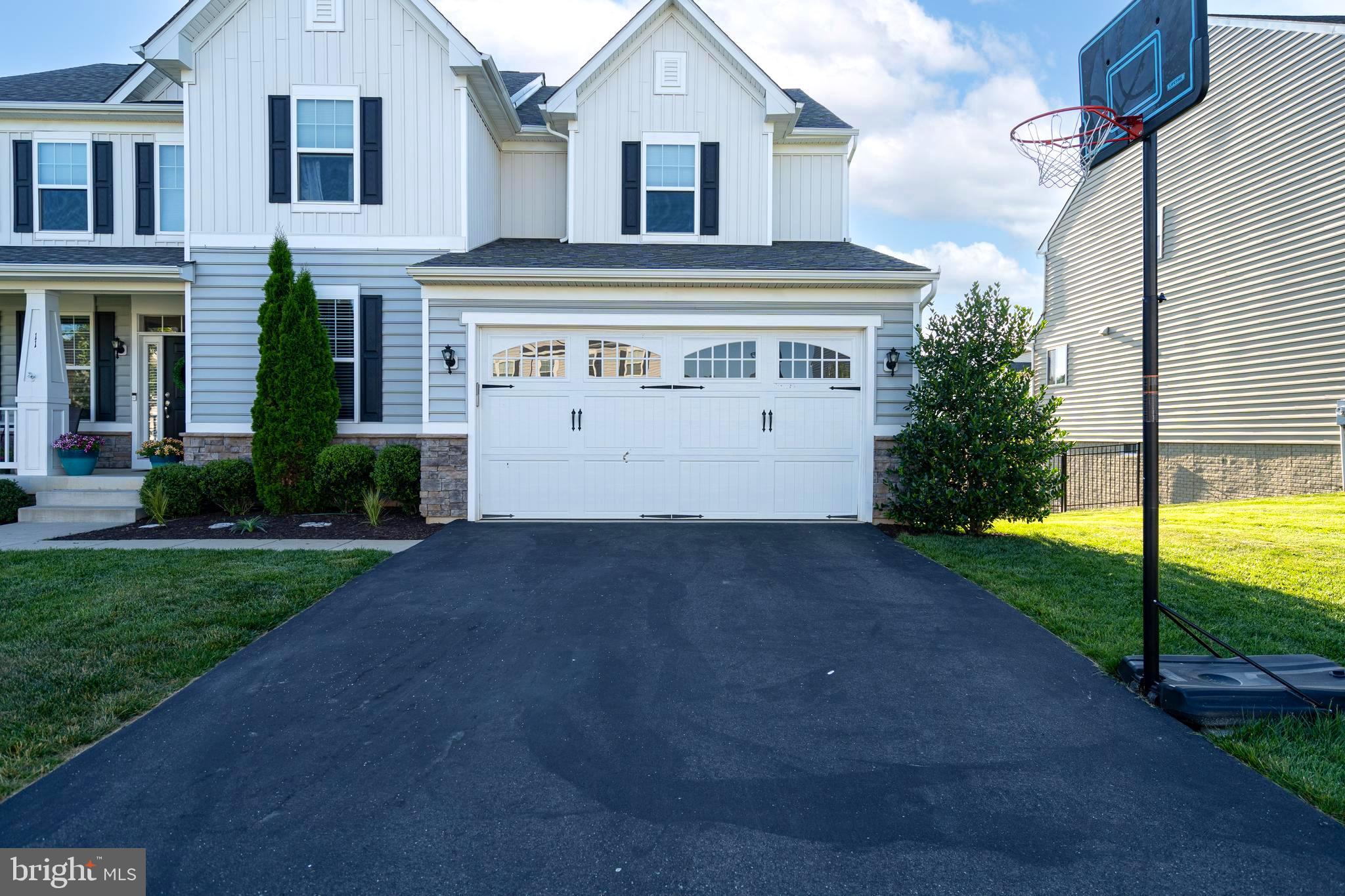 SHELTON WOODS - Residential