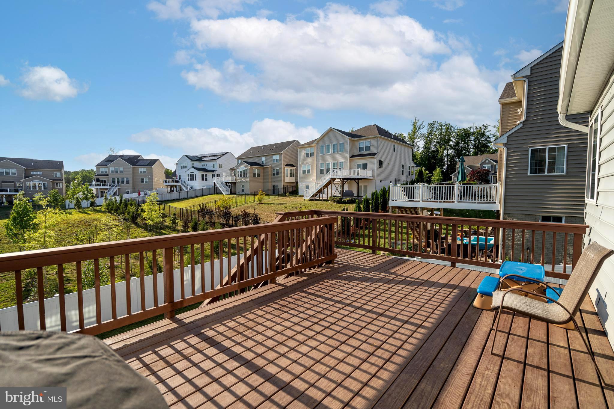 SHELTON WOODS - Residential