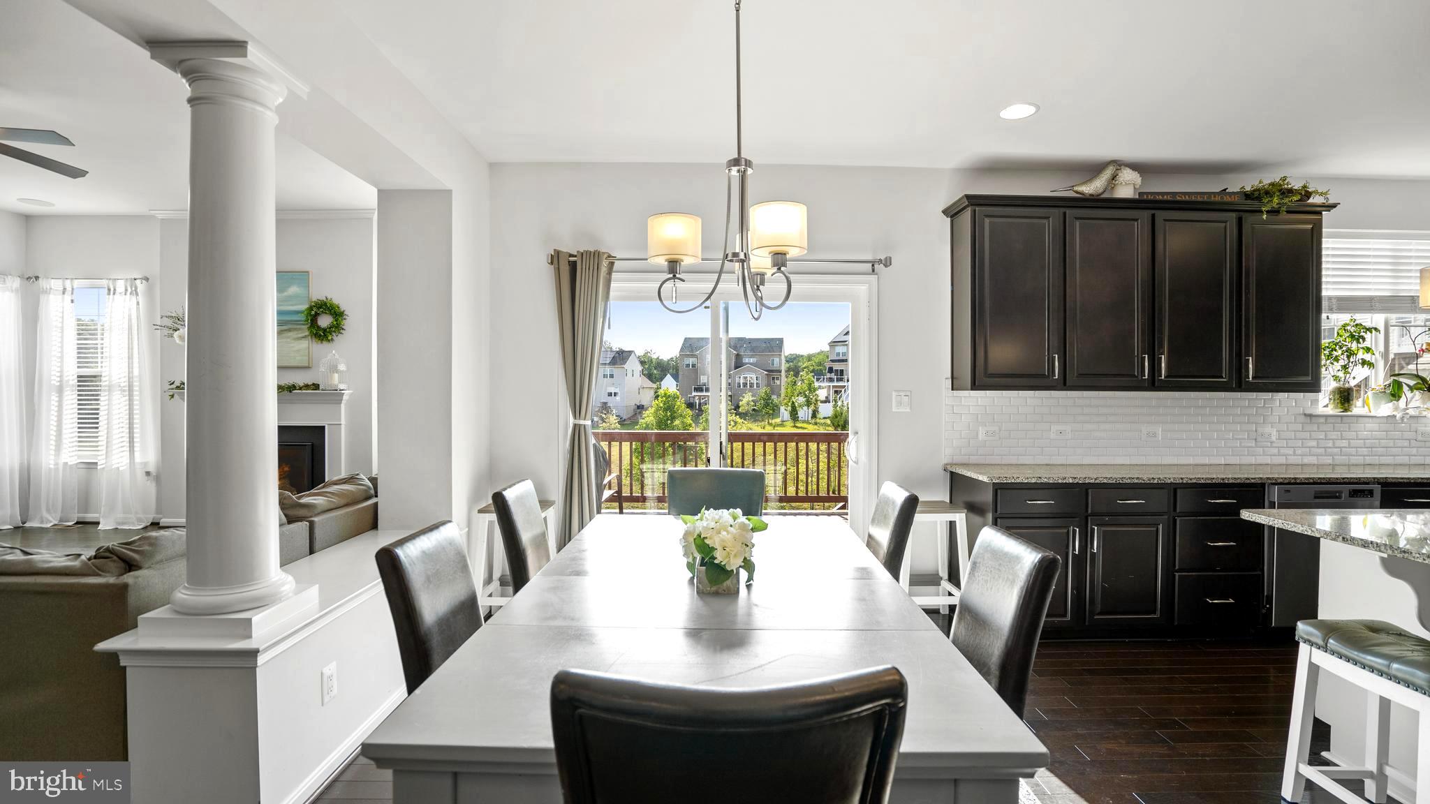 SHELTON WOODS - Residential