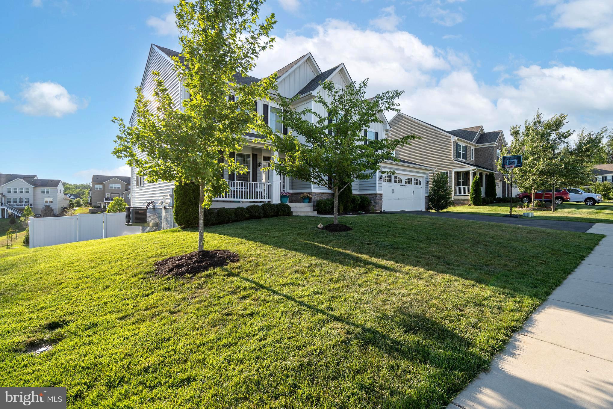 SHELTON WOODS - Residential