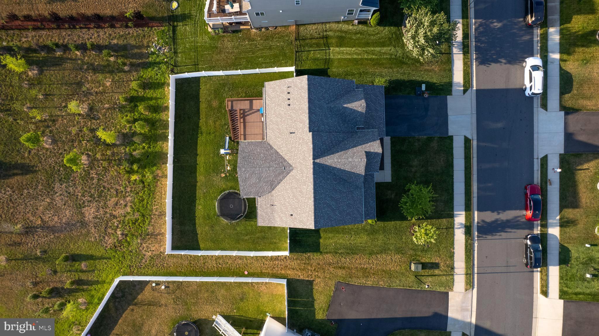 SHELTON WOODS - Residential