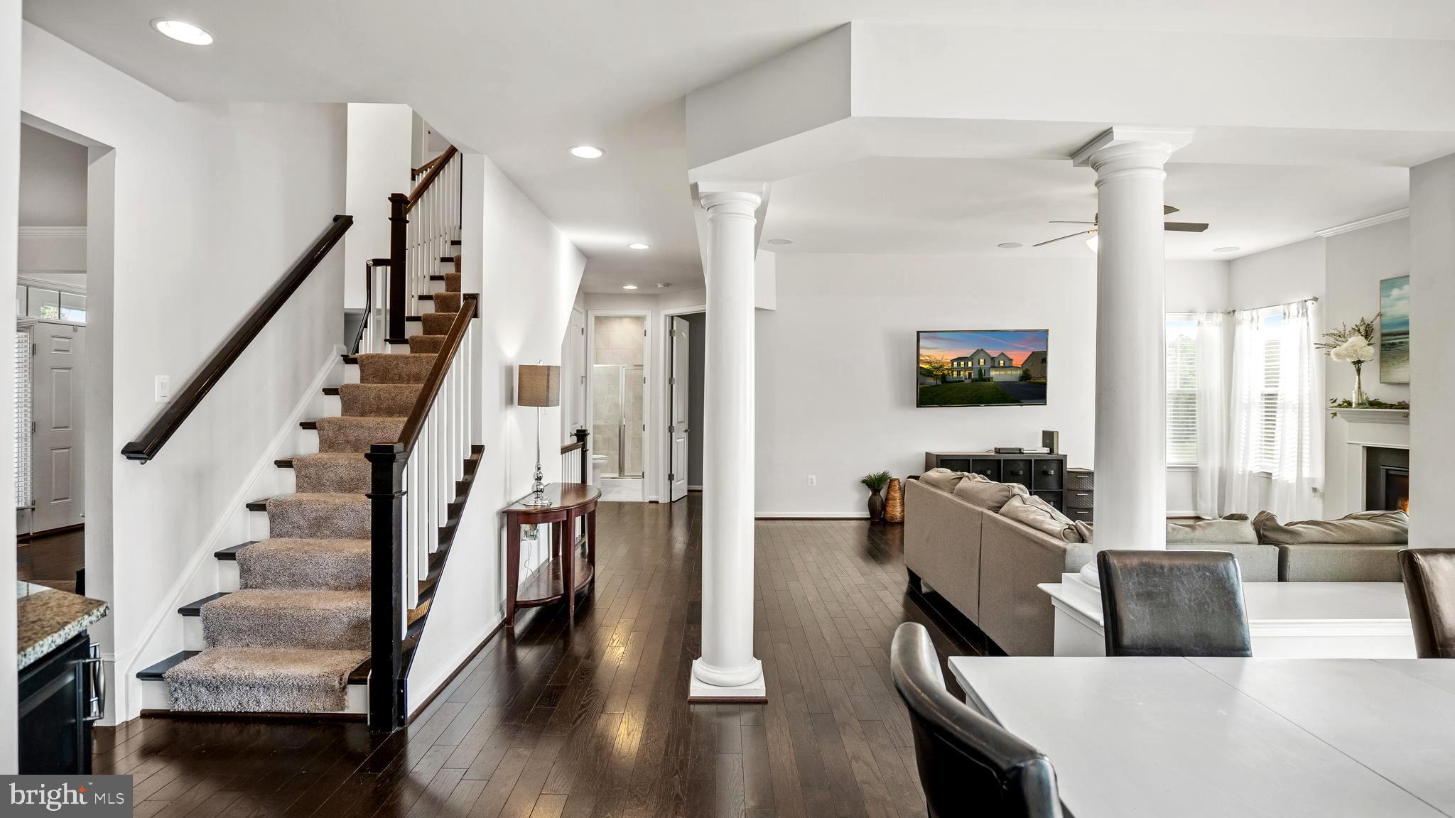 SHELTON WOODS - Residential