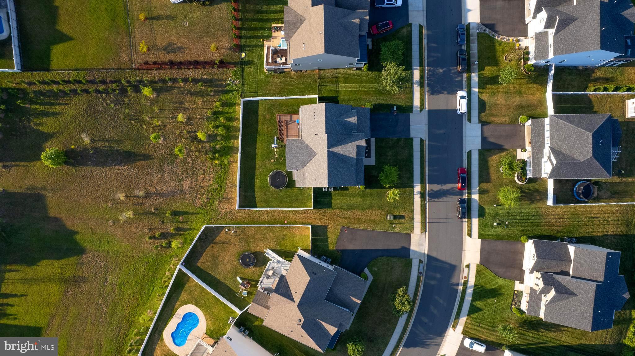 SHELTON WOODS - Residential