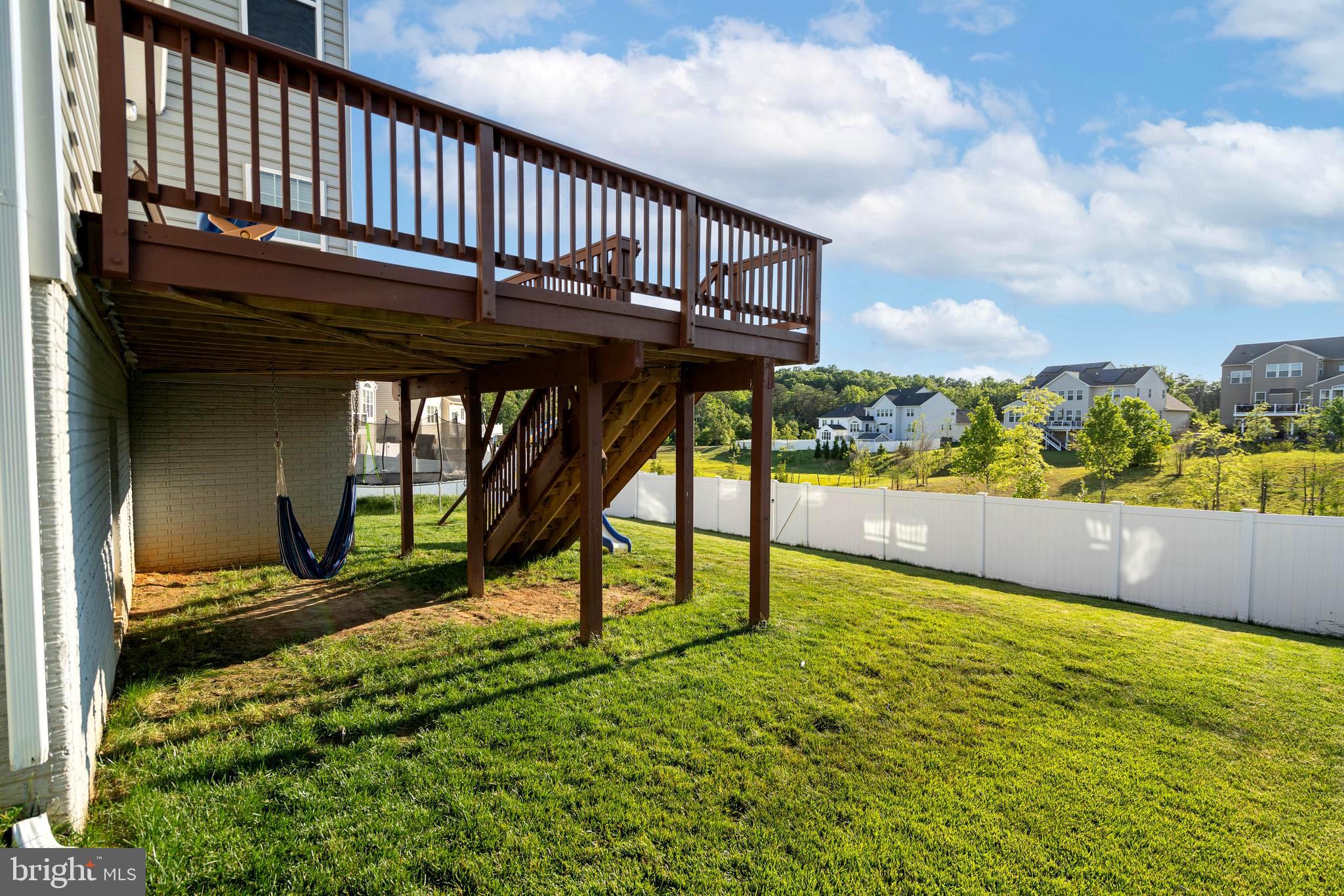 SHELTON WOODS - Residential