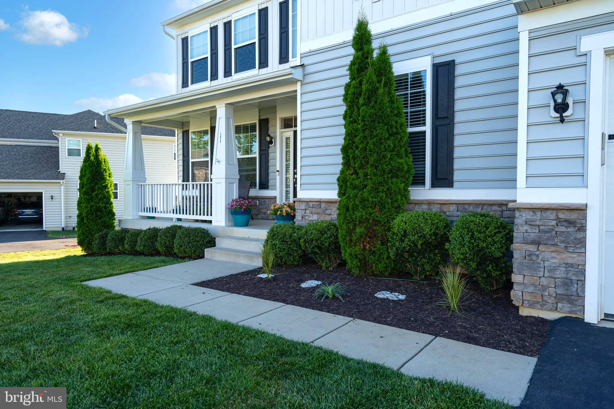 SHELTON WOODS - Residential