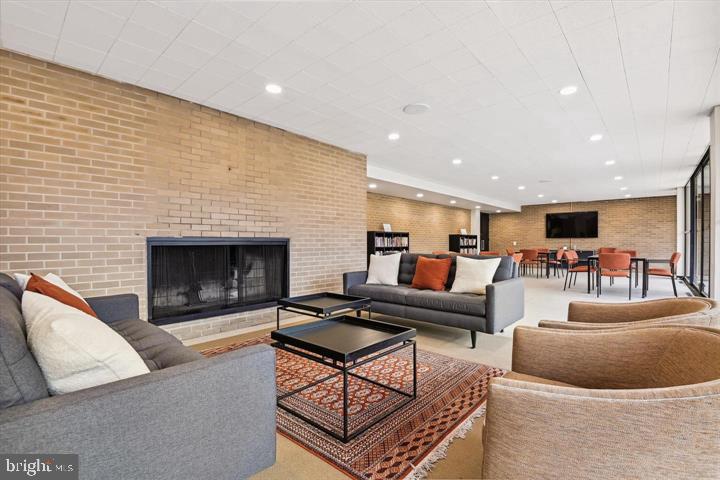 TUSCANY-CANTERBURY - Residential