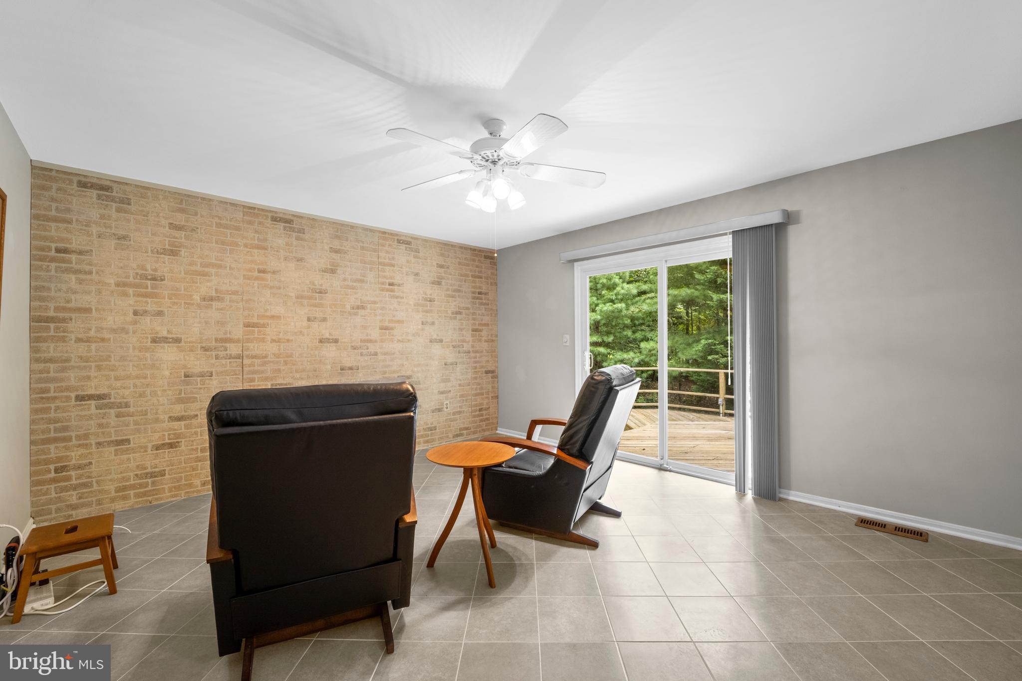 CHESTNUT RIDGE - Residential