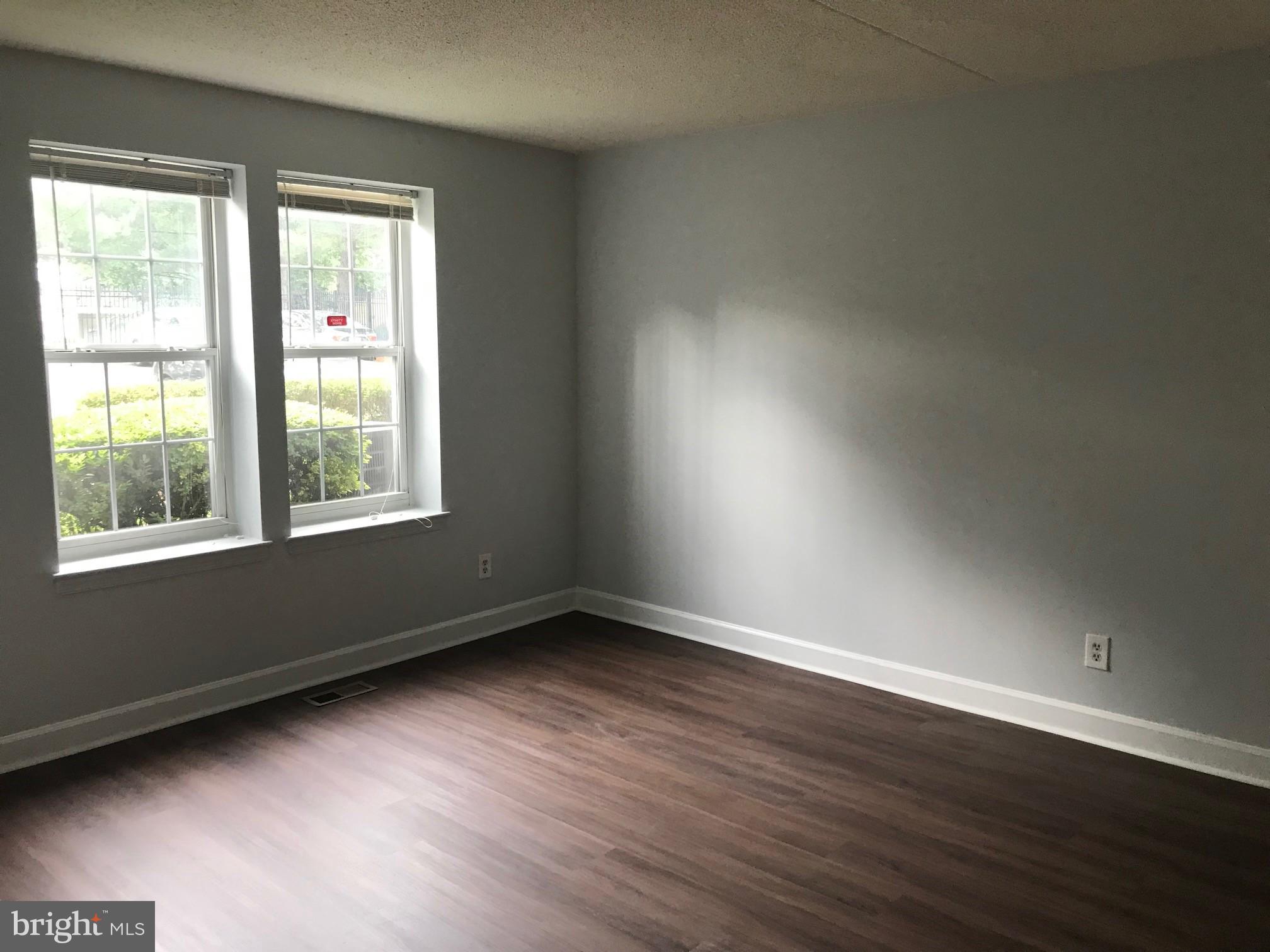 MONTGOMERY CHASE CODM - Residential Lease