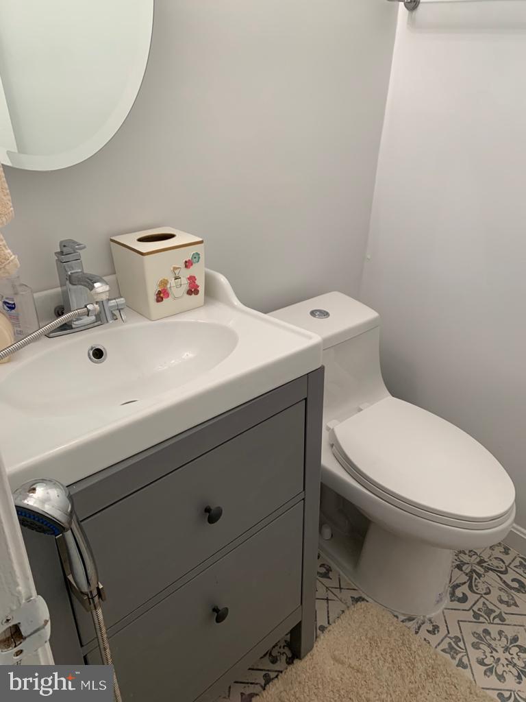 MONTGOMERY CHASE CODM - Residential Lease