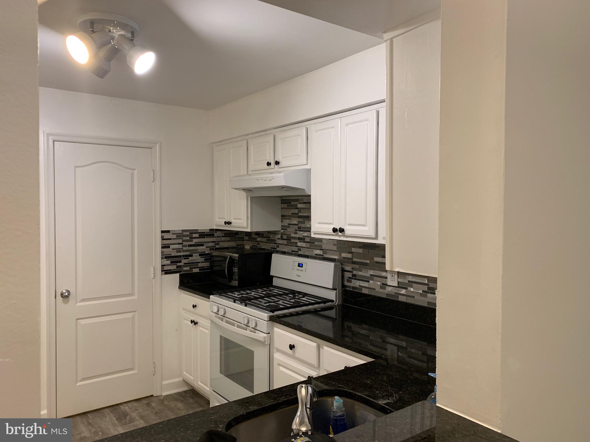 MONTGOMERY CHASE CODM - Residential Lease