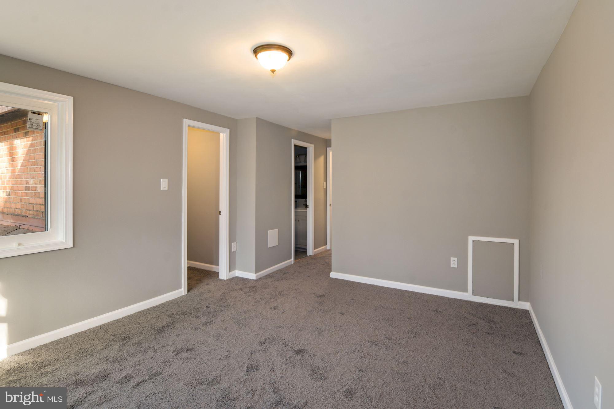 OAKLAND MILLS - Residential