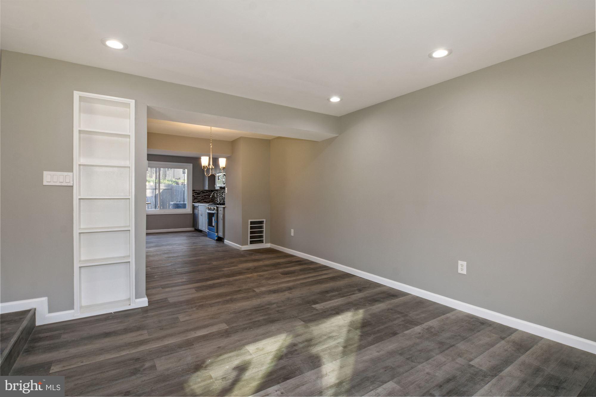 OAKLAND MILLS - Residential