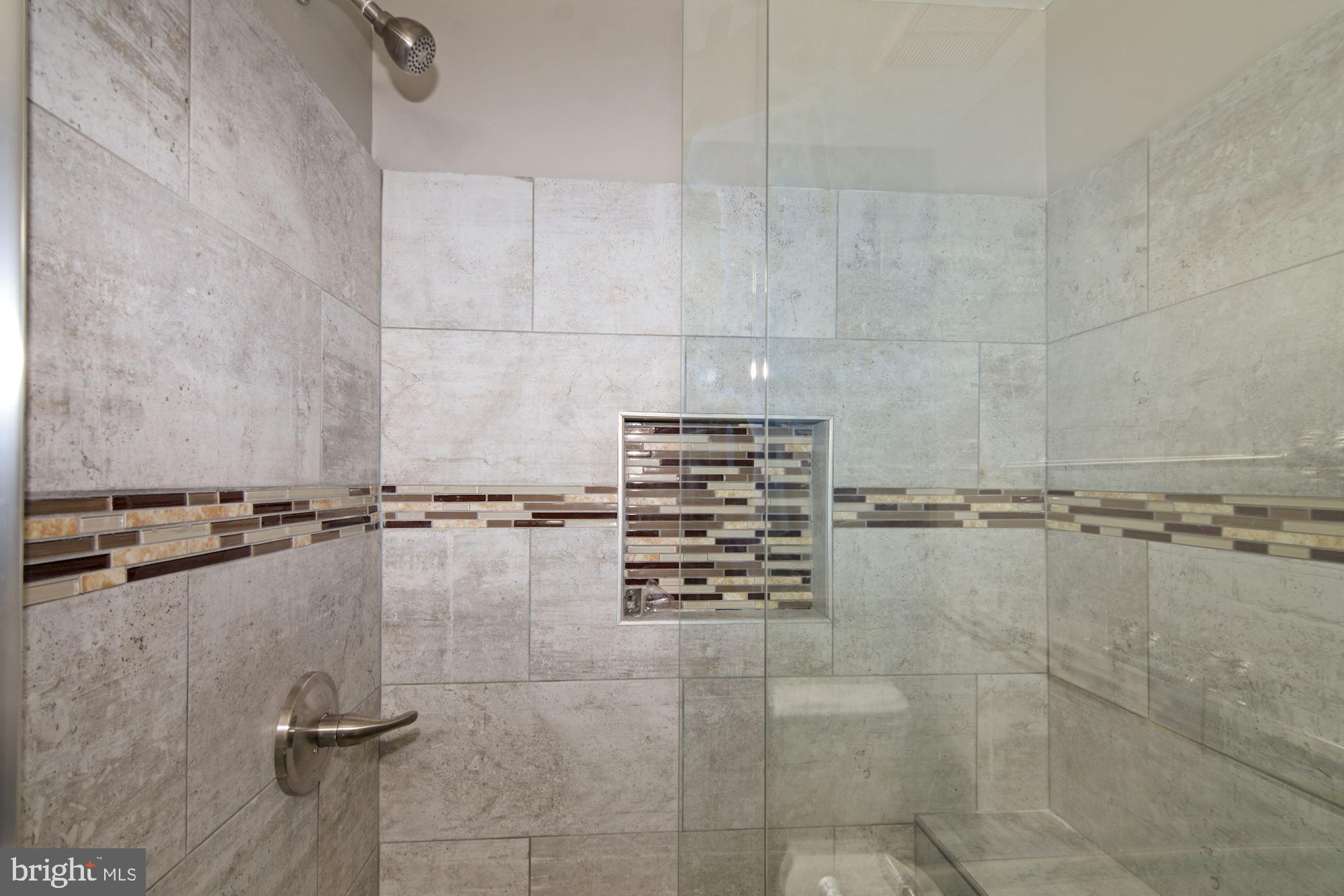 OAKLAND MILLS - Residential