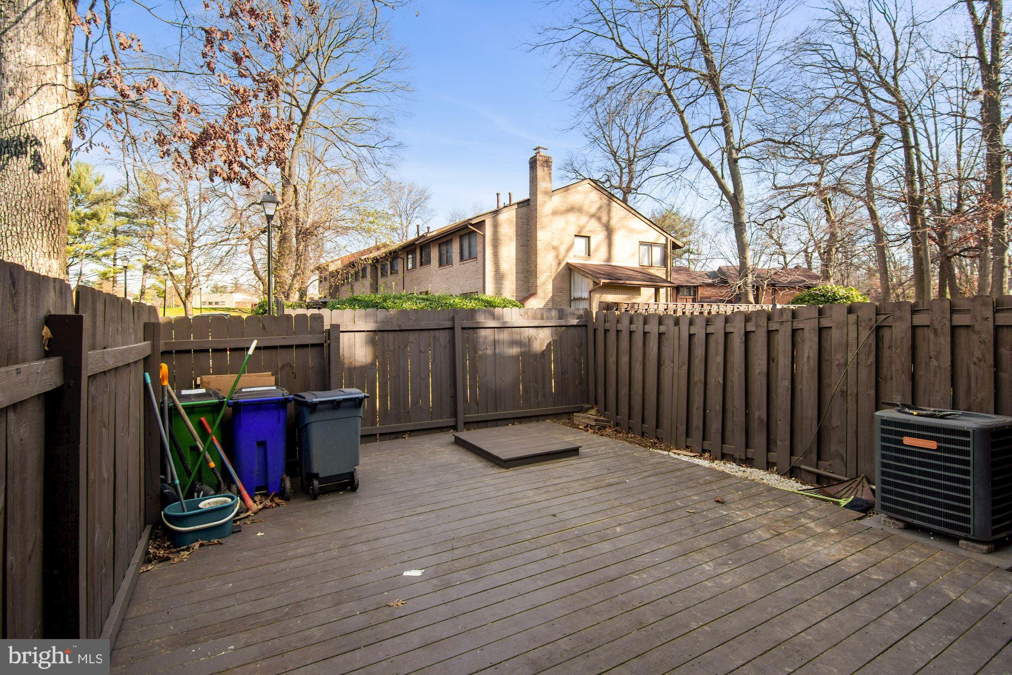 OAKLAND MILLS - Residential