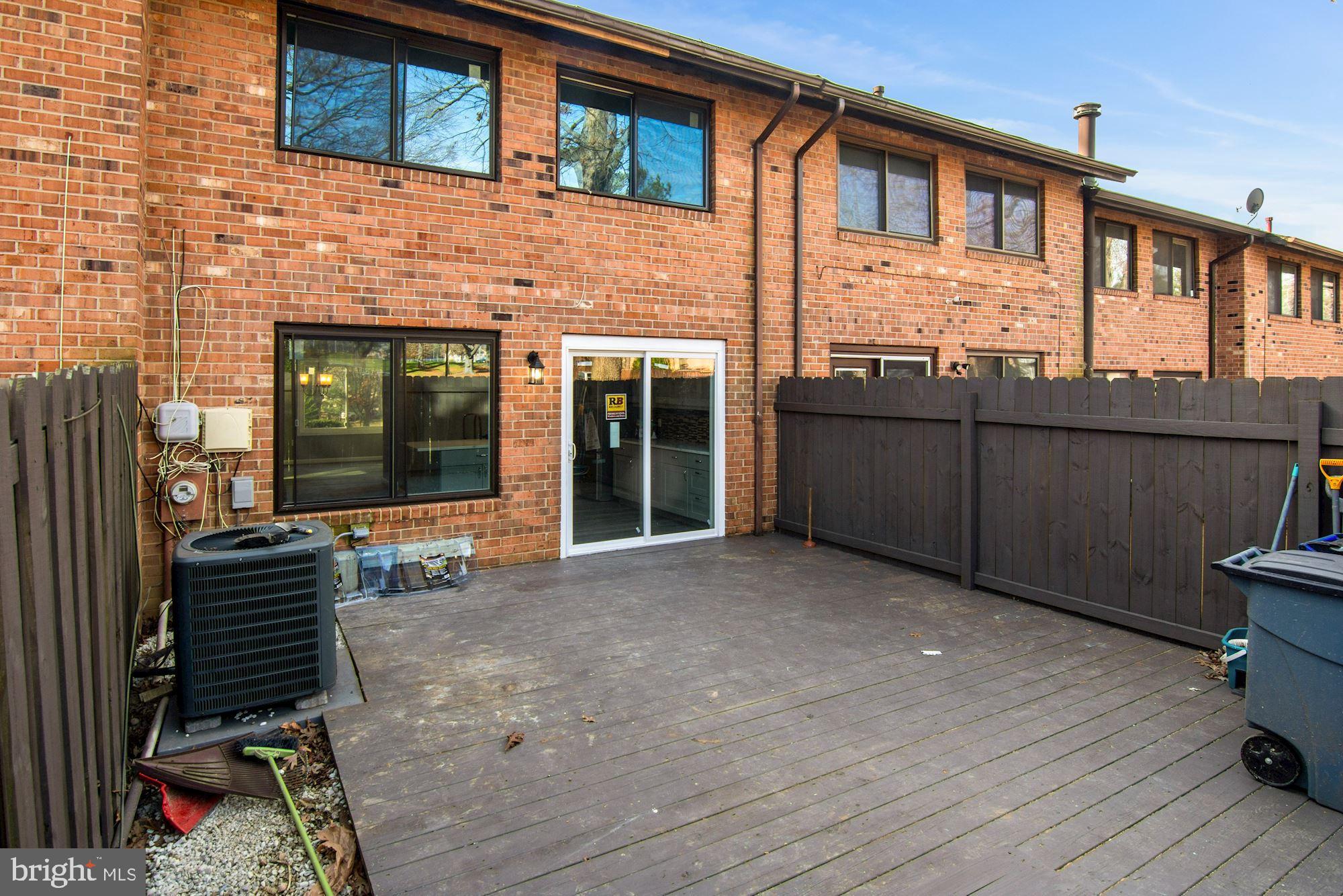 OAKLAND MILLS - Residential