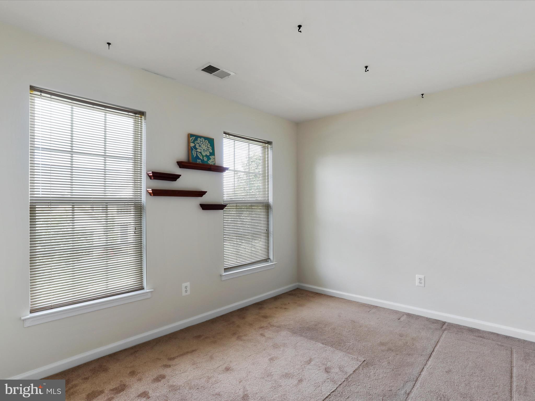 LAKELAND PLACE - Residential