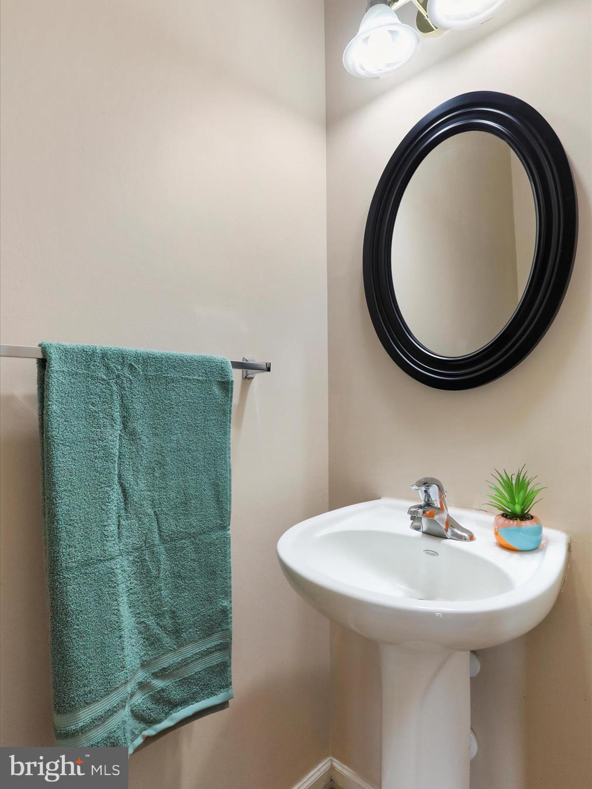 LAKELAND PLACE - Residential