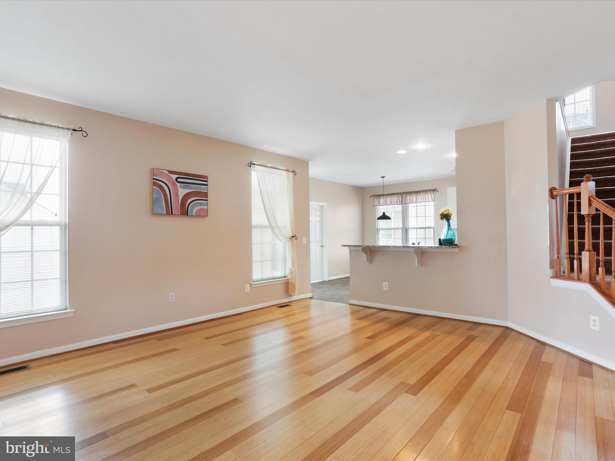 LAKELAND PLACE - Residential