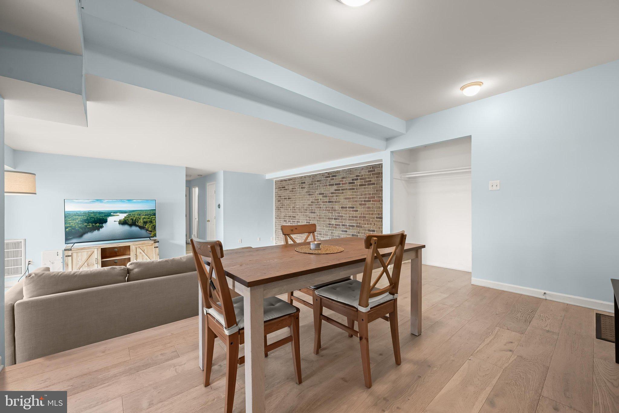4709 TECUMSEH STREET 101